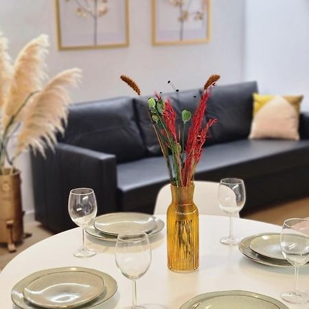 ולנסיה Las Artes Hlius Luxury Apartments מראה חיצוני תמונה