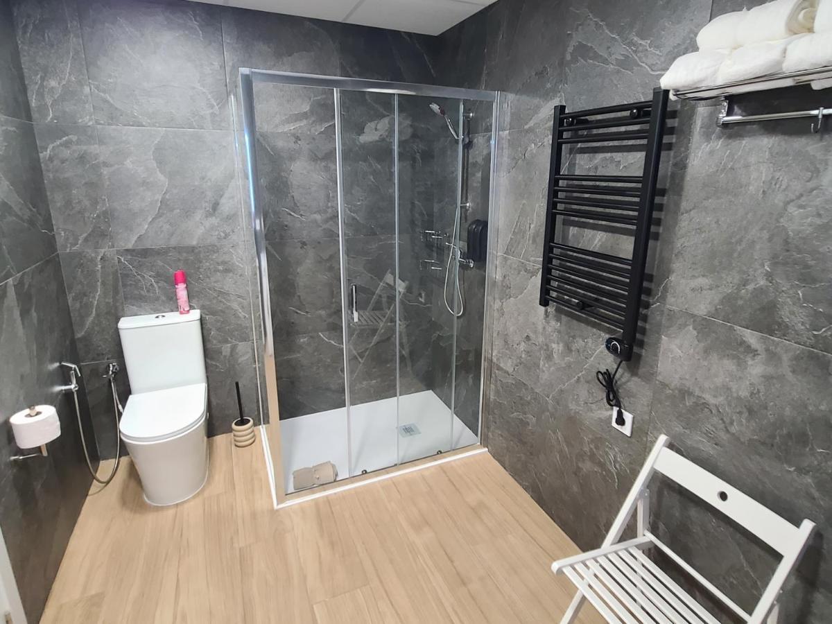 ולנסיה Las Artes Hlius Luxury Apartments מראה חיצוני תמונה